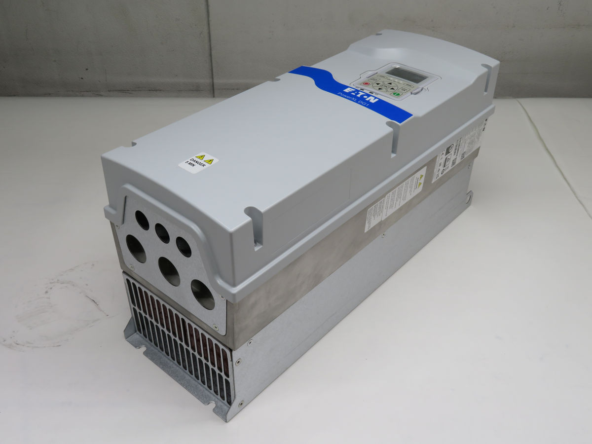 25 HP Eaton #DG1-34038FB-C21C, PowerXL Adjustable Frequency Drive, 18 KW, 525-600 Volts Input, 38 Amp Output