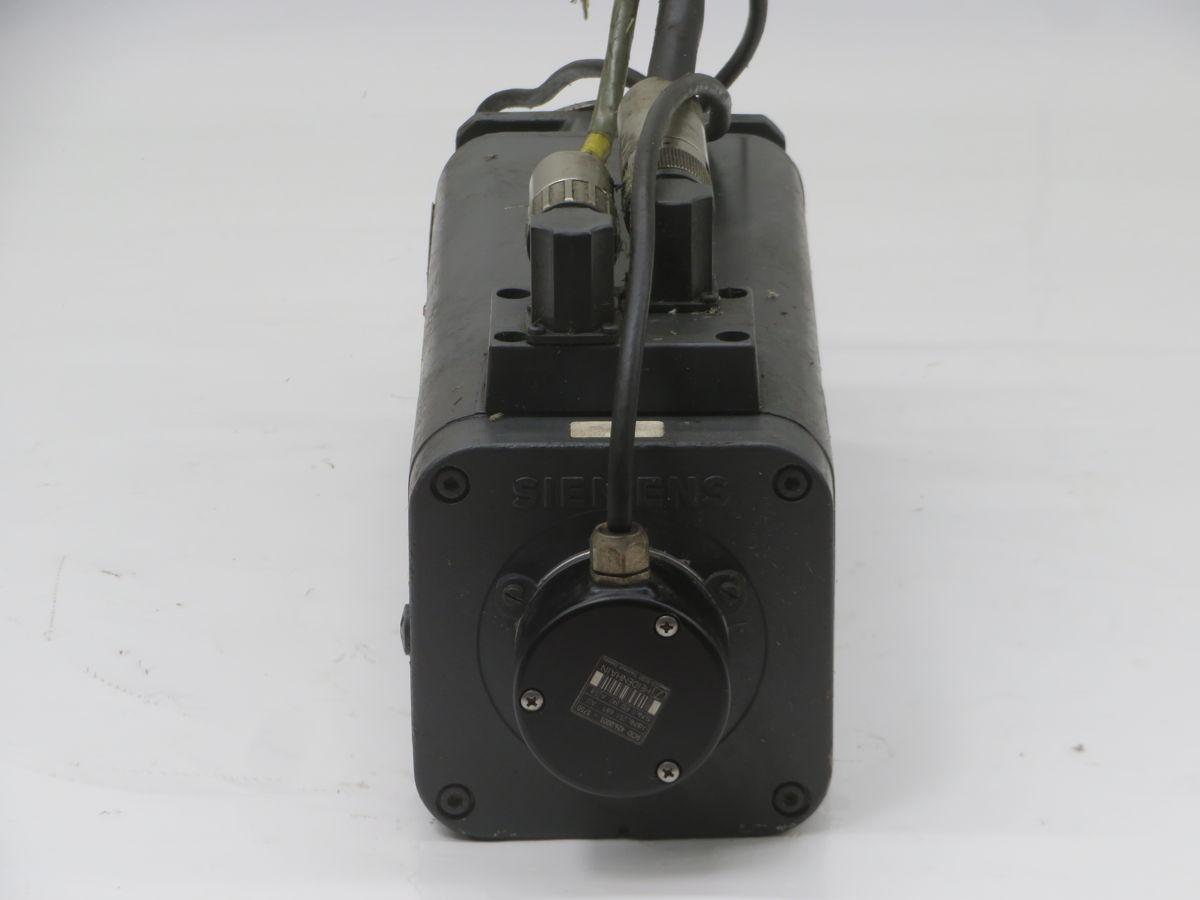 Siemens #1FT5066-0AC71-1-Z, Servo Motor, 8 Nm Torque, 2000 RPM, 600 Volts DC Link