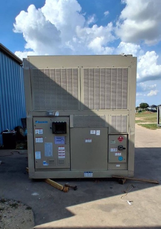 48.2 Ton, Daikin #AGZ004FJJNNJJNNSPK60, Air Cooled Scroll Chiller, R32 refrigerant, 208/230 Volt, 3PH, 2024