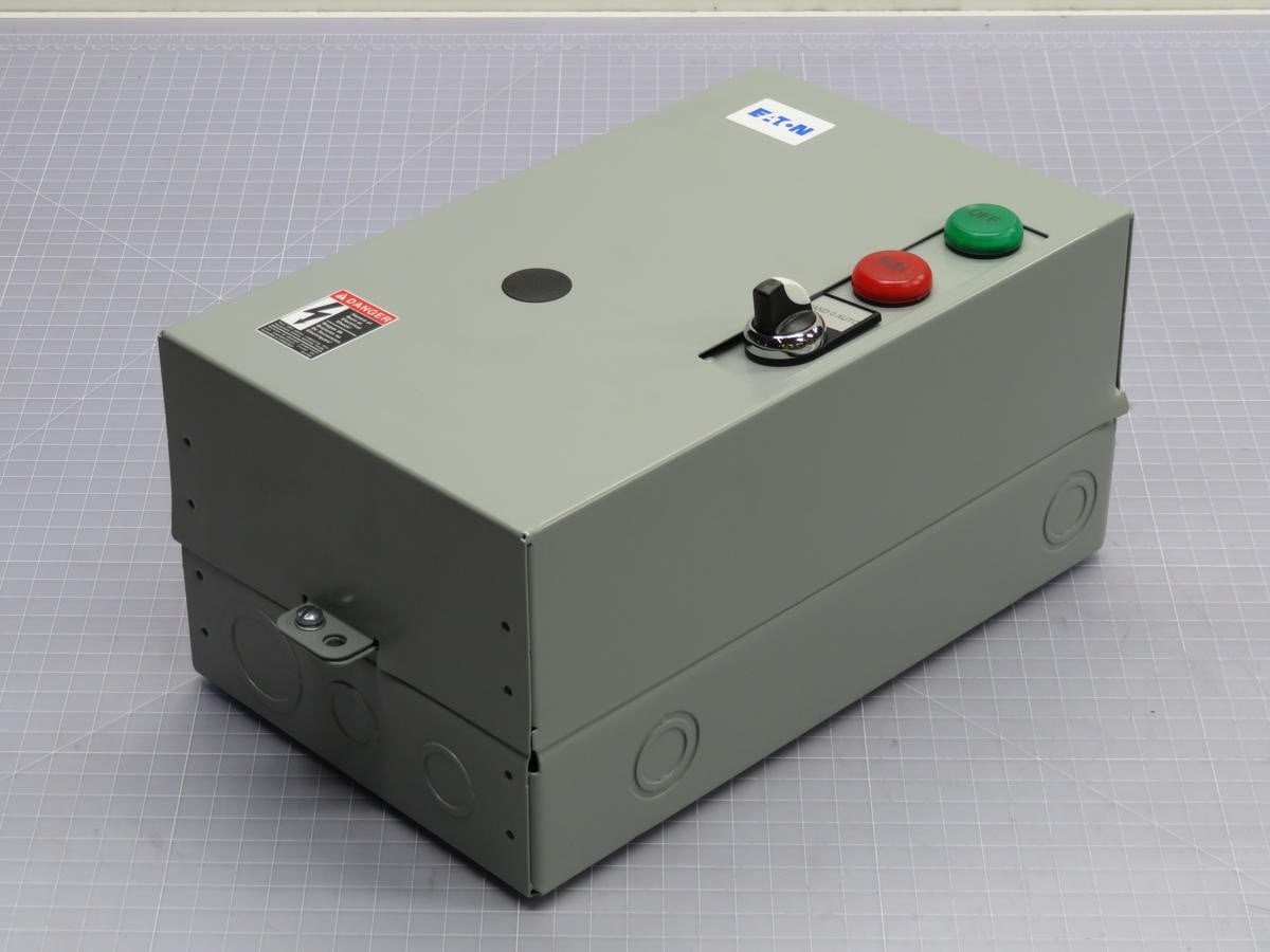 Eaton #ECC03C1ABA, Lighting Contactor, C30CM, 110/120 Volts Coil