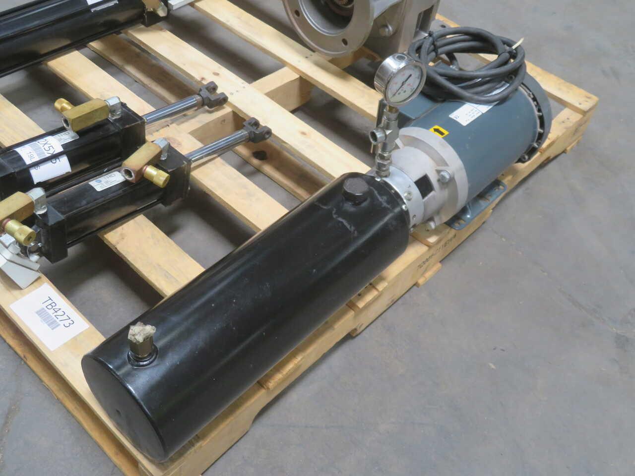 1 -1/2 HP Marathon #56B17F5305K, Hydraulic Power Unit w/ AC Motor, 1725 RPM, 115/208-230 V., 1 Ph.