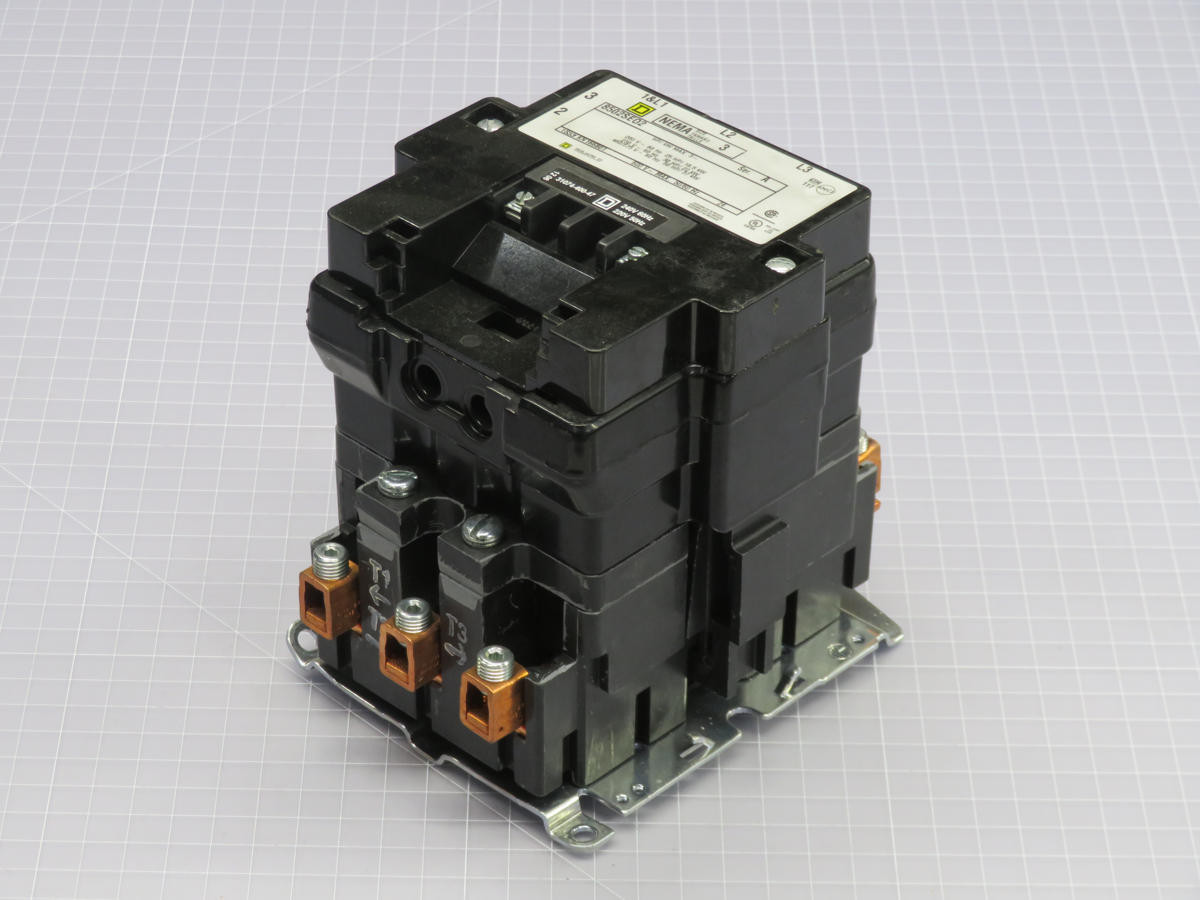 90 Amp, Square D #8502SE02, NEMA Size 3 Contactor, 3 Pole, 24 Volts AC Coil