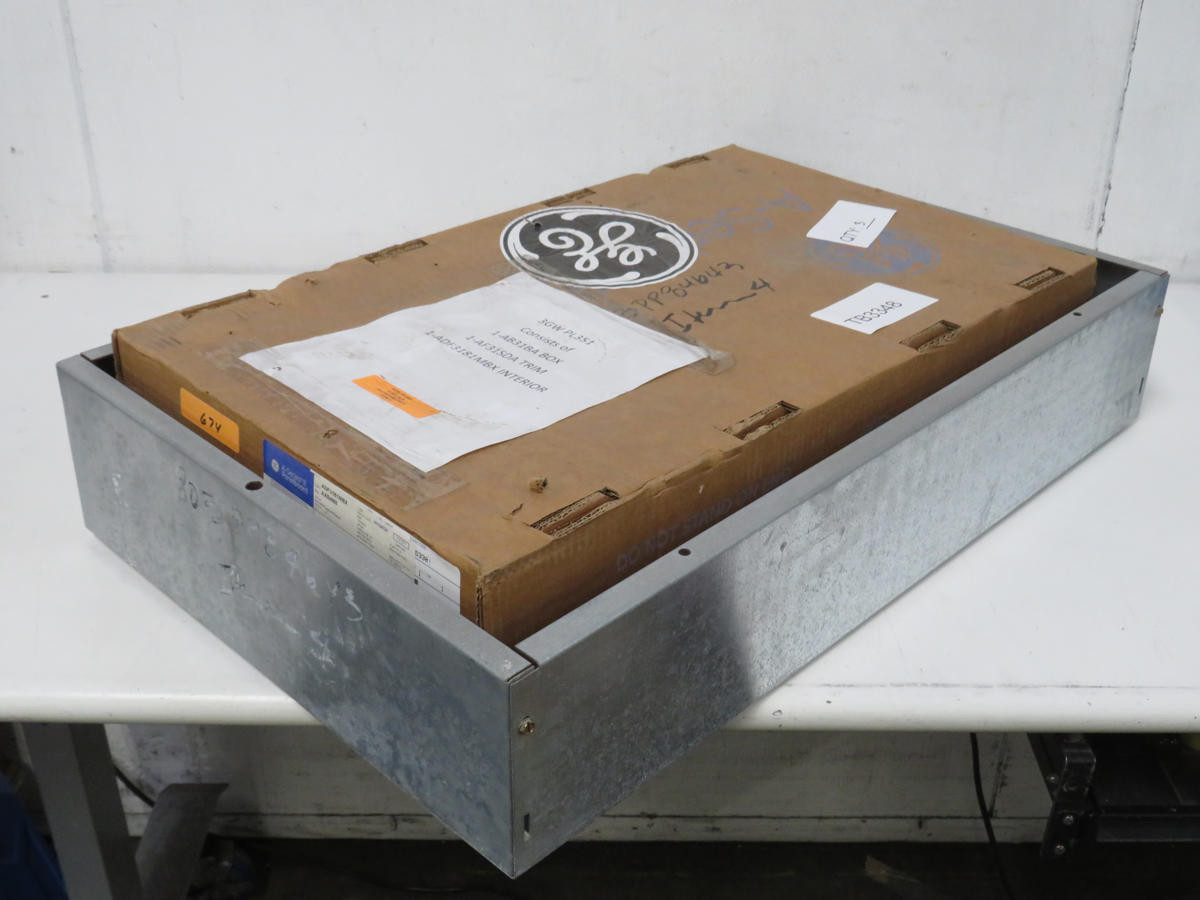 GE ADF3181MBX, Panelboard, 125 Amp, 10 KAIC, 3 Pole 3 Wire, 18 Circuit