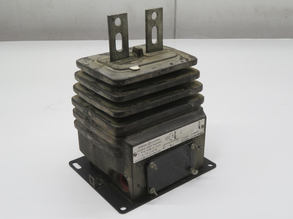 General Electric #693X79, Current Transformer, 100:5 Amp