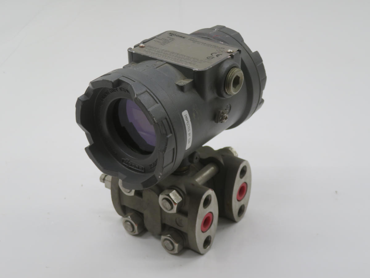 Moore, Pressure Transmitter