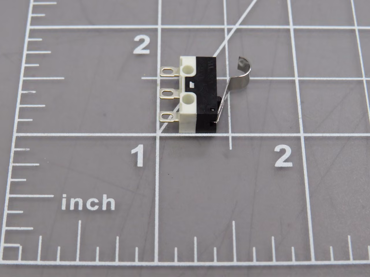 Honeywell #ZX40E10E01, Snap Action Switches, 125 Volts AC, 3 Amp, Roller Lever, LOT of 500