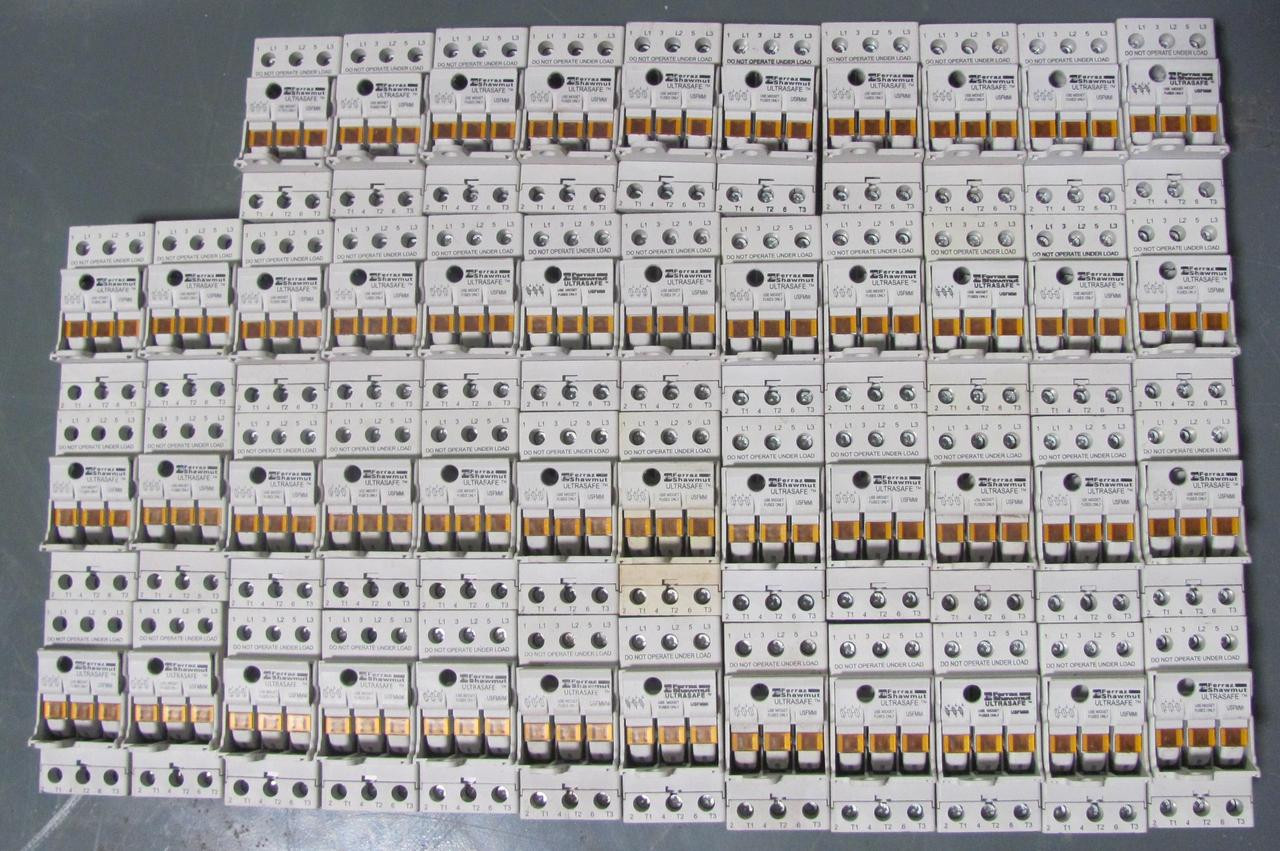 Image for Ferraz Shawmut #USFMMI, UltraSafe Fuse Holder, LOT of 46, AS IS