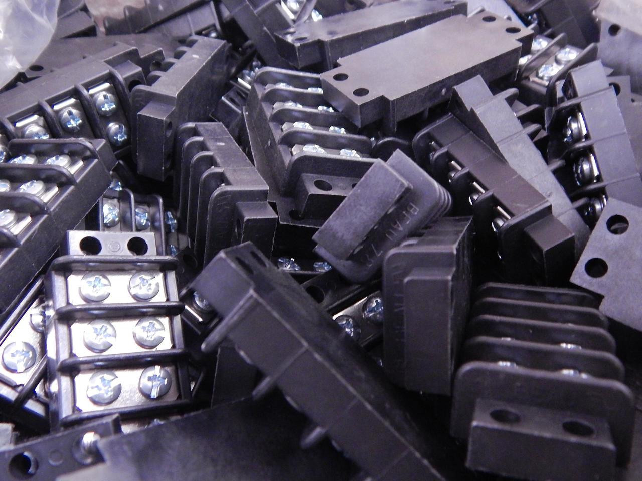 Molex #0387800104, Barrier Terminal Blocks, 4 Position, 0.438" Pitch, 2 Row, LOT of 300