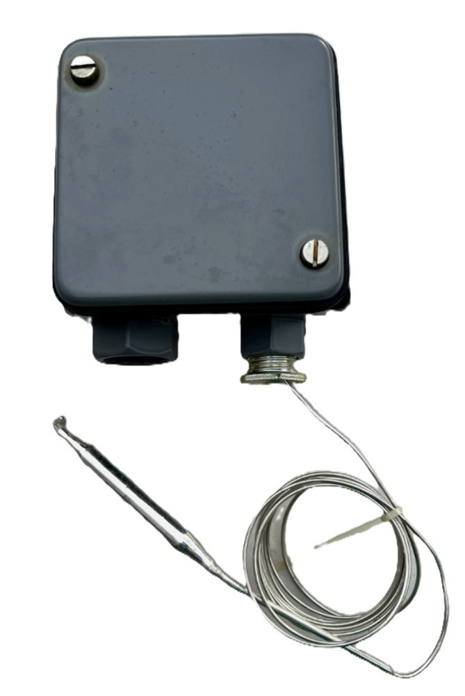 Johnson Controls A28MA-2 Temperature Control [New]