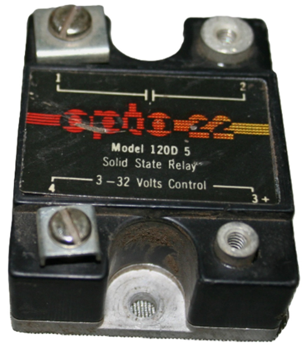 Opto 22 120D5 DC Control Solid State Relay (SSR), 120 VAC, 25 Amp [New]