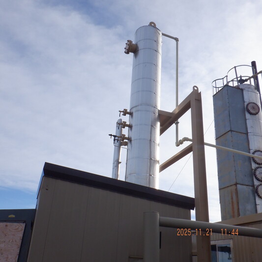 24" x 16' Plains Oil, scavenger sweetening skid, 285 psi, 8' x 8' x 9' building, 8' x 8' skid, 2003