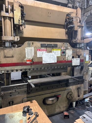 90 Ton, Cincinnati #Autoform-90AFX6, CNC press brake, 8' overall, 78.5" between housing, 14" stroke, 7"