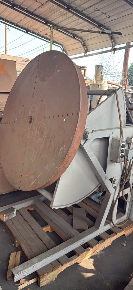 Tilt & Rotate Welding Positioner, 48" diameter faceplate, variable speed rotation, powered geared tilt, Blue