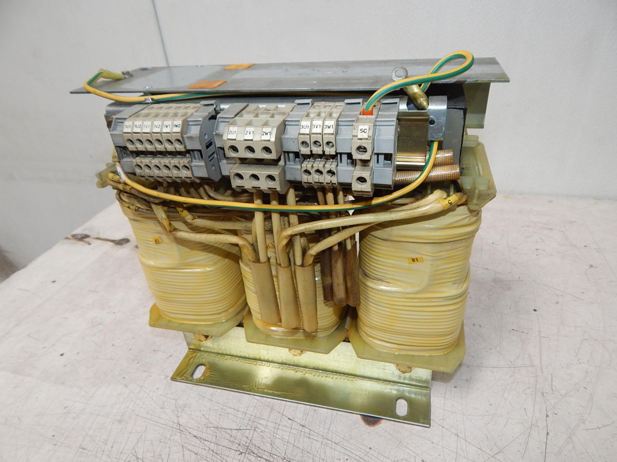 3.72 KVA 400/380 Primary, 60/4.7 Secondary, Siemens #4AP3095-0BE70-8Y, Sidac-T Transformer, 50/60 Hz, 3 Phase