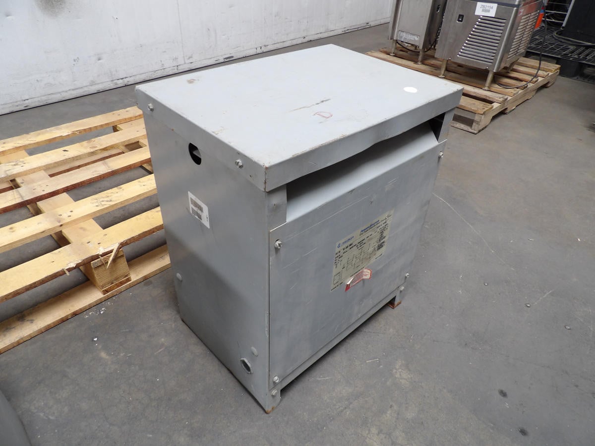 7.5 KVA 460 Delta Primary, 230Y/133 Secondary, Challenger #751-LQ3T-MOD.5, Dry Type Motor Drive Transformer