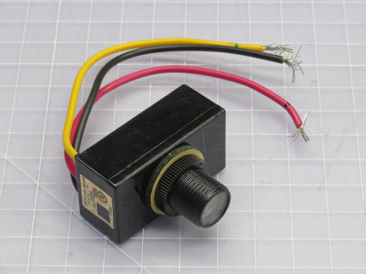 ALR #AA-1068, Photocontrol Sensor Switch, LOT of 119