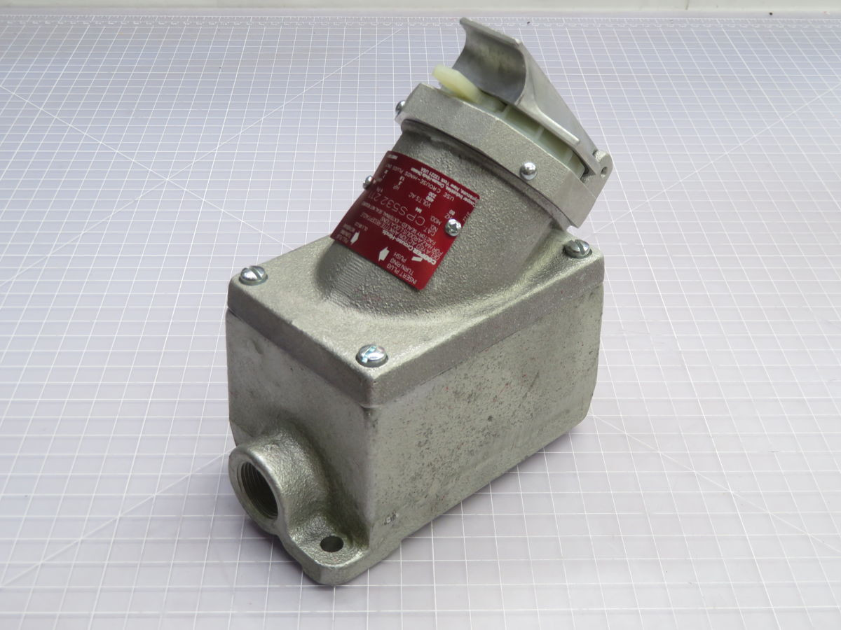 Crouse-Hinds #CPS532, Receptacle