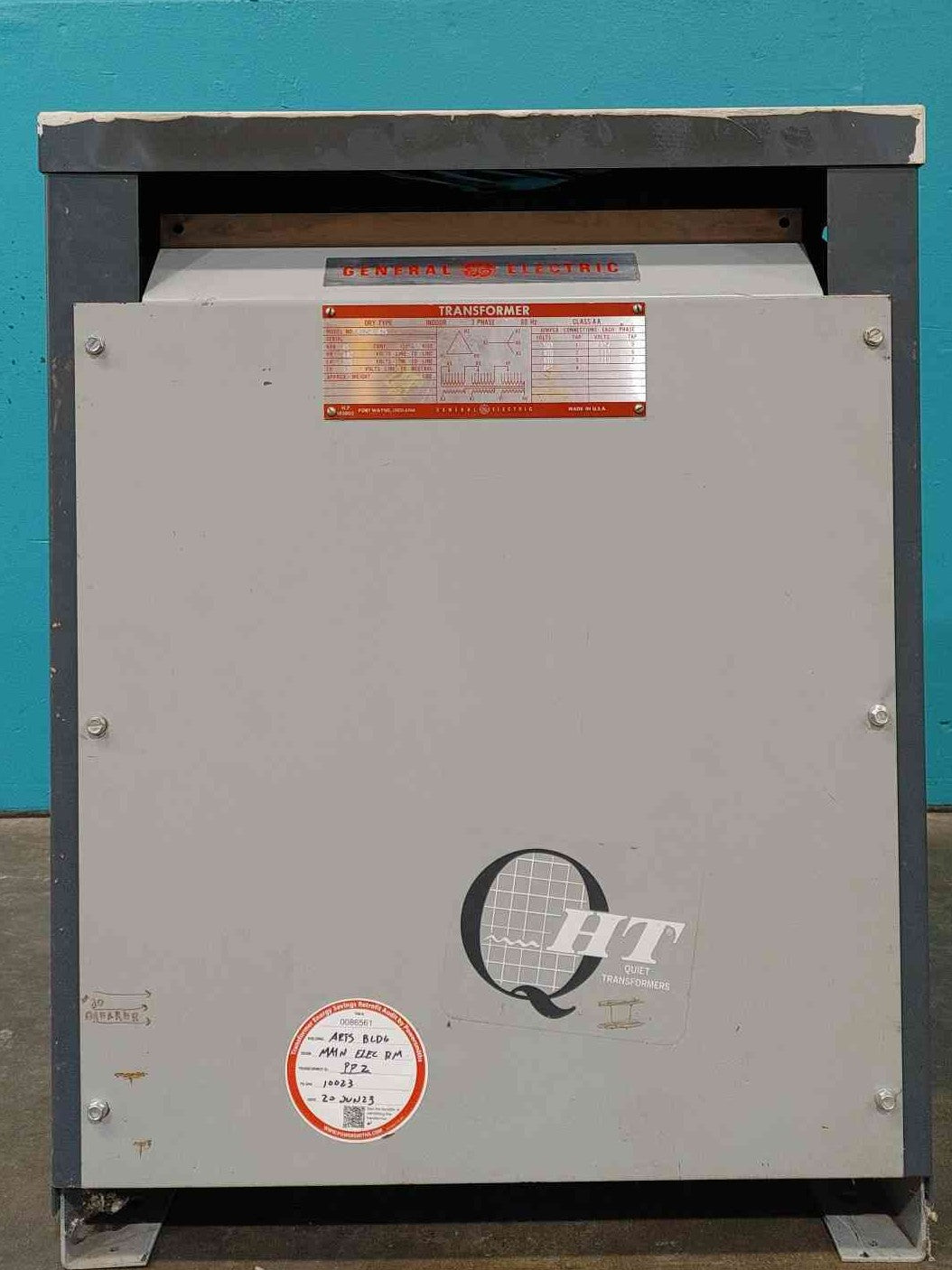 45 KVA 480 Primary, 208Y/120 Secondary, General Electric #9T25A3873 / 9T23B3873, Dry Type Transformer, quiet