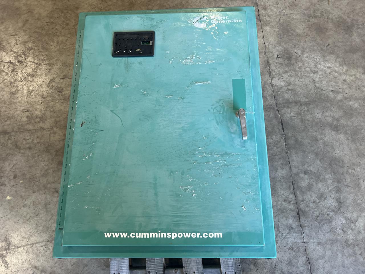 225 Amp. Cummins #OTECB-7632742, Automatic Transfer Switch, 240 Volts, 1 or 3 phase, 3 pole, 60 Hz., NEMA 3