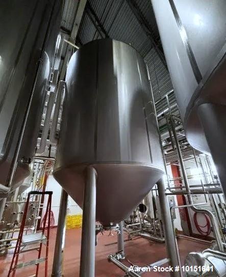 8,300 gallon Mueller, Fermentation Tank, 304 Stainless Steel, 117" ID x 143" straight side, 3-zone cooling