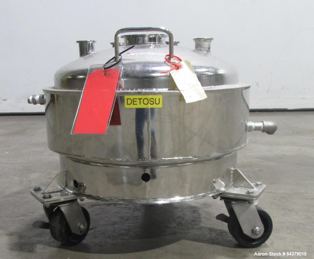 8.7 gallon Alloy Products, Portable Jacketed Tank, 316L Stainless Steel, 17" diameter x 6" straight side, 125