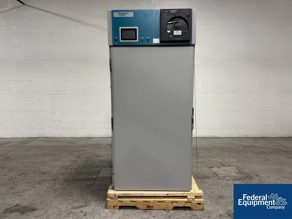 34" width x 28.5" D x 60" H Environmental Specialties #ES2000-CS, Environmental Chamber, 33.8 cu.ft.
