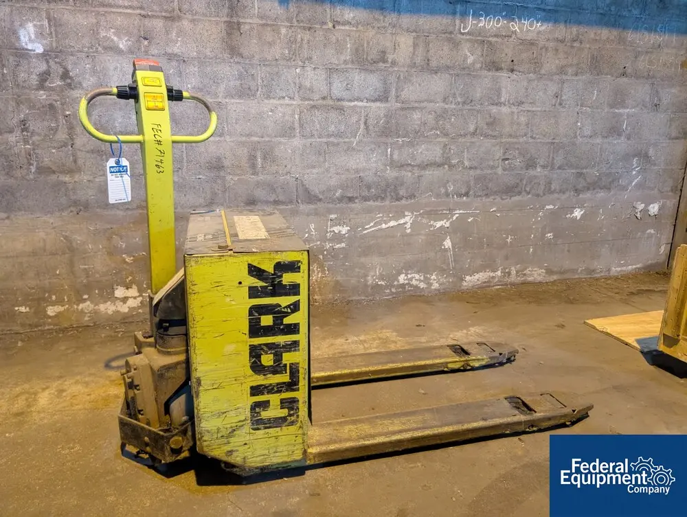 Clark, Electric Pallet Runner
