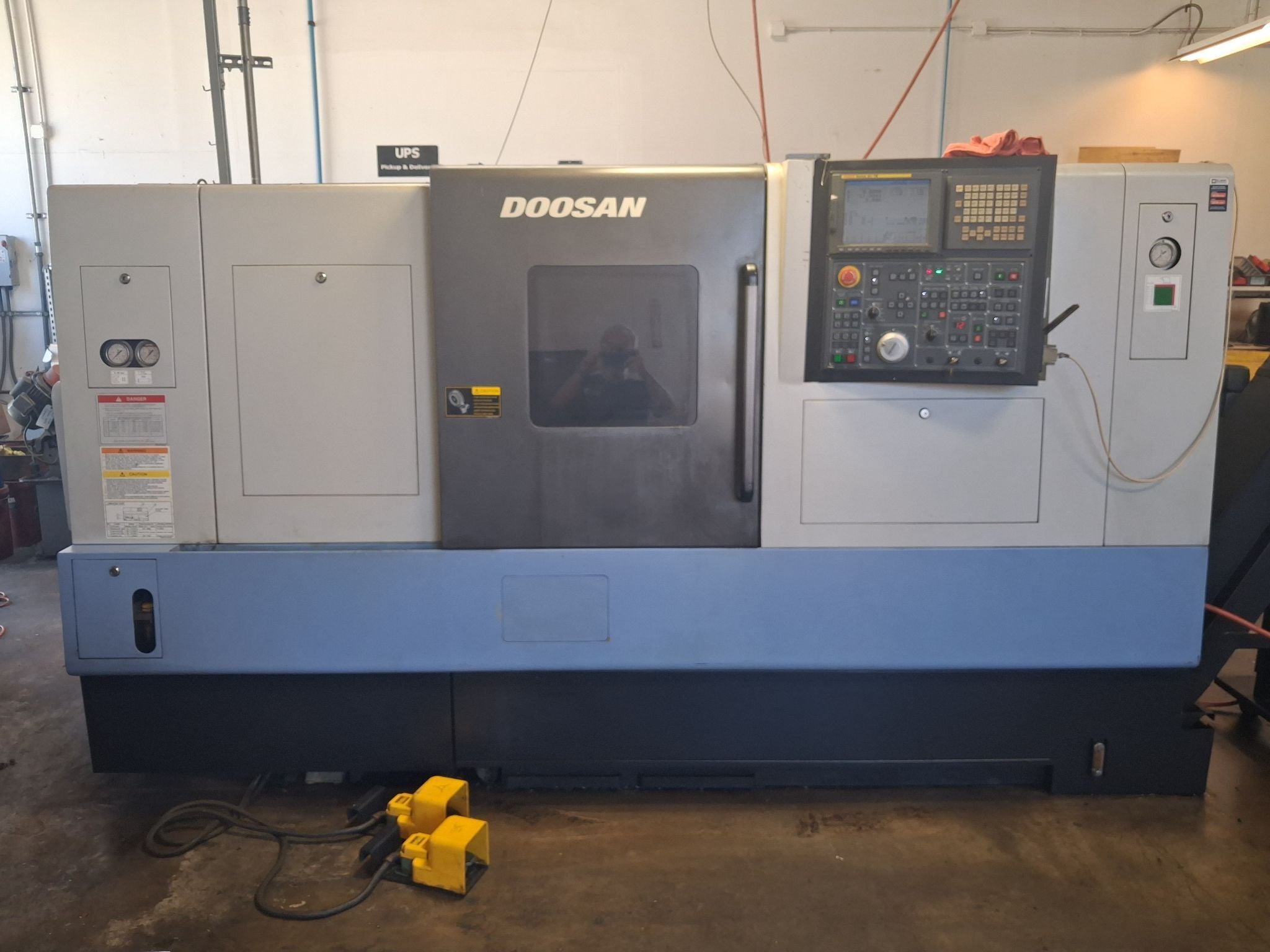 Daewoo Doosan #Puma-300MC, CNC Lathe, 15.7" diameter x 24.8" length, 12" chuck, 4" bar, 35 HP, 2800 RPM, live