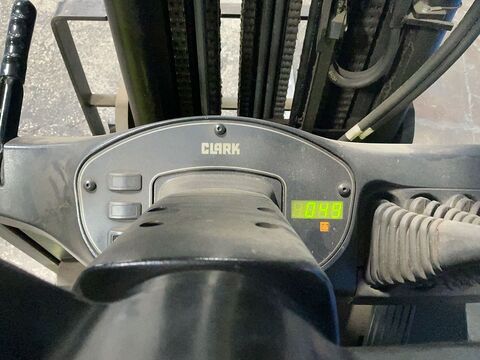 6,876 LB Clark #TMG20, Electric Forklift, 258" lift height, 90" mast height, 4" x 41" forks, 36 V., 1397 hours