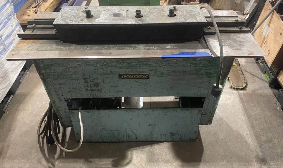 9 Stand, Lockformer Snaplock Machine, 20 Gauge