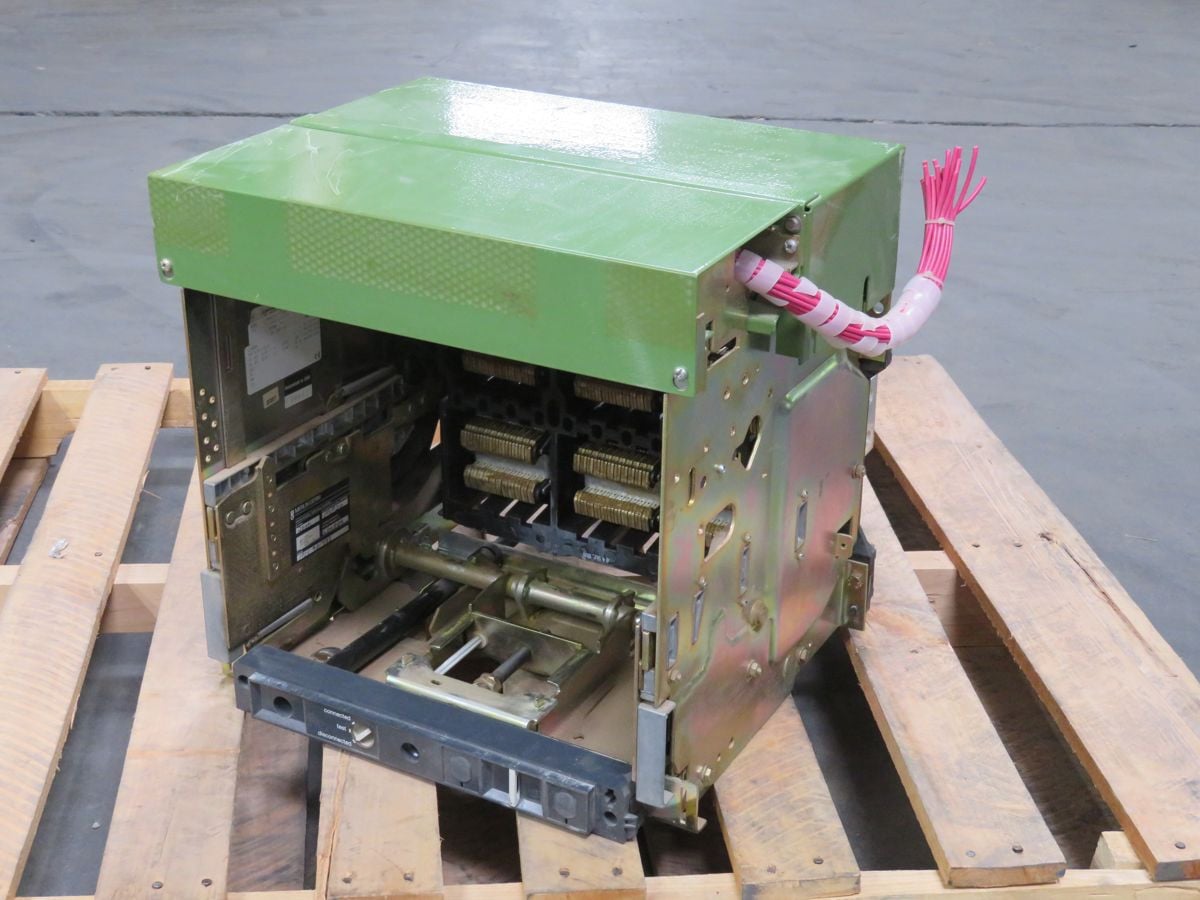 2000 Amps, Merlin Gerin #MP20, Circuit Breakers, 2000A Current, 690V AC Op V, 65KA Icu, 3/4 Pole