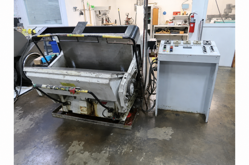 80 Ton, Standard #33x47, clamshell cutting press, heated platen, air clutch & brake