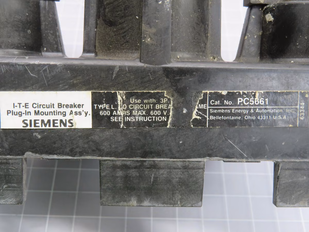 600 Amp, Siemens #PC5661, I-T-E Circuit Breaker