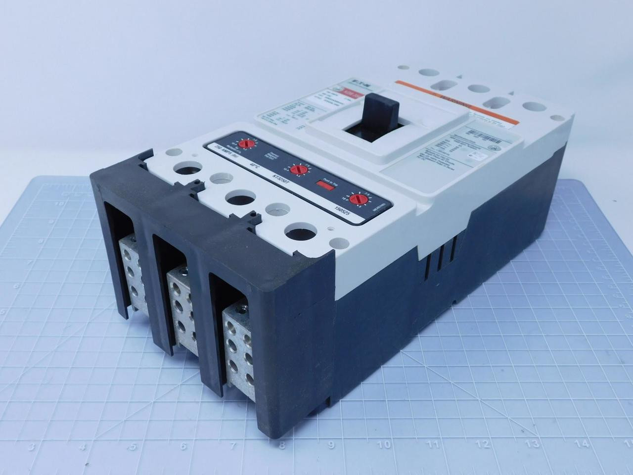 250 Amp, Eaton #KDB3250WS44X38Y02, Circuit Breaker, 250A Current, 600V Voltage, 35KA Int @600V