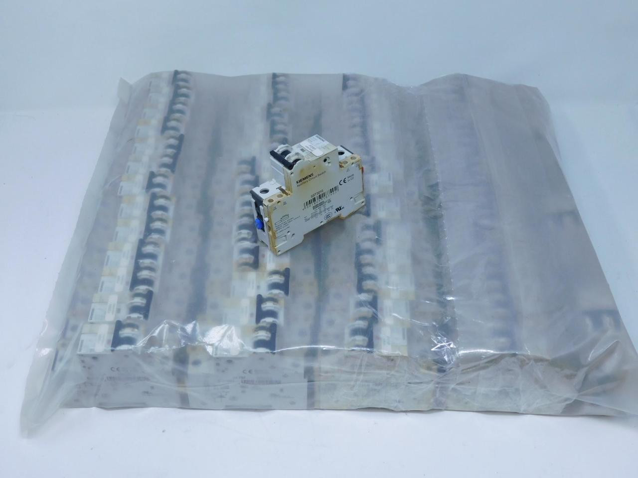 25 Amp, Siemens #5SY6125-6, Circuit Breakers 1 Pole w/ 5ST3010 Auxiliary Circuit Switch, LOT of 55