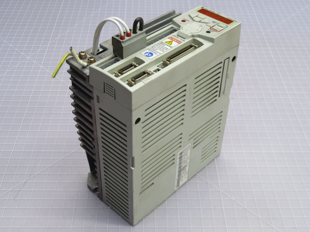 1 KW Rockwell #CSD3_10BX2, Servo Drive