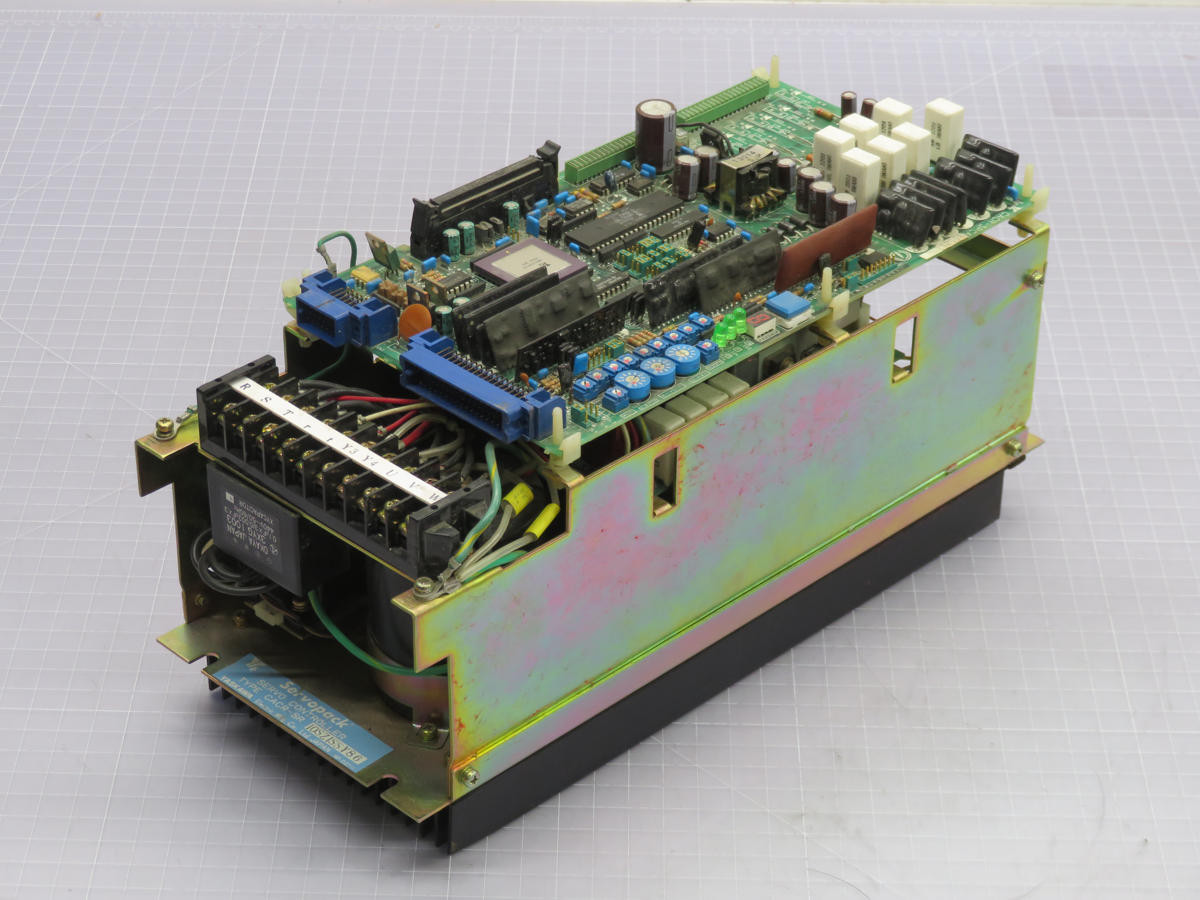 Yaskawa #CACR-SR10SZ1SS-Y86, Servo Controller / Servo Drive