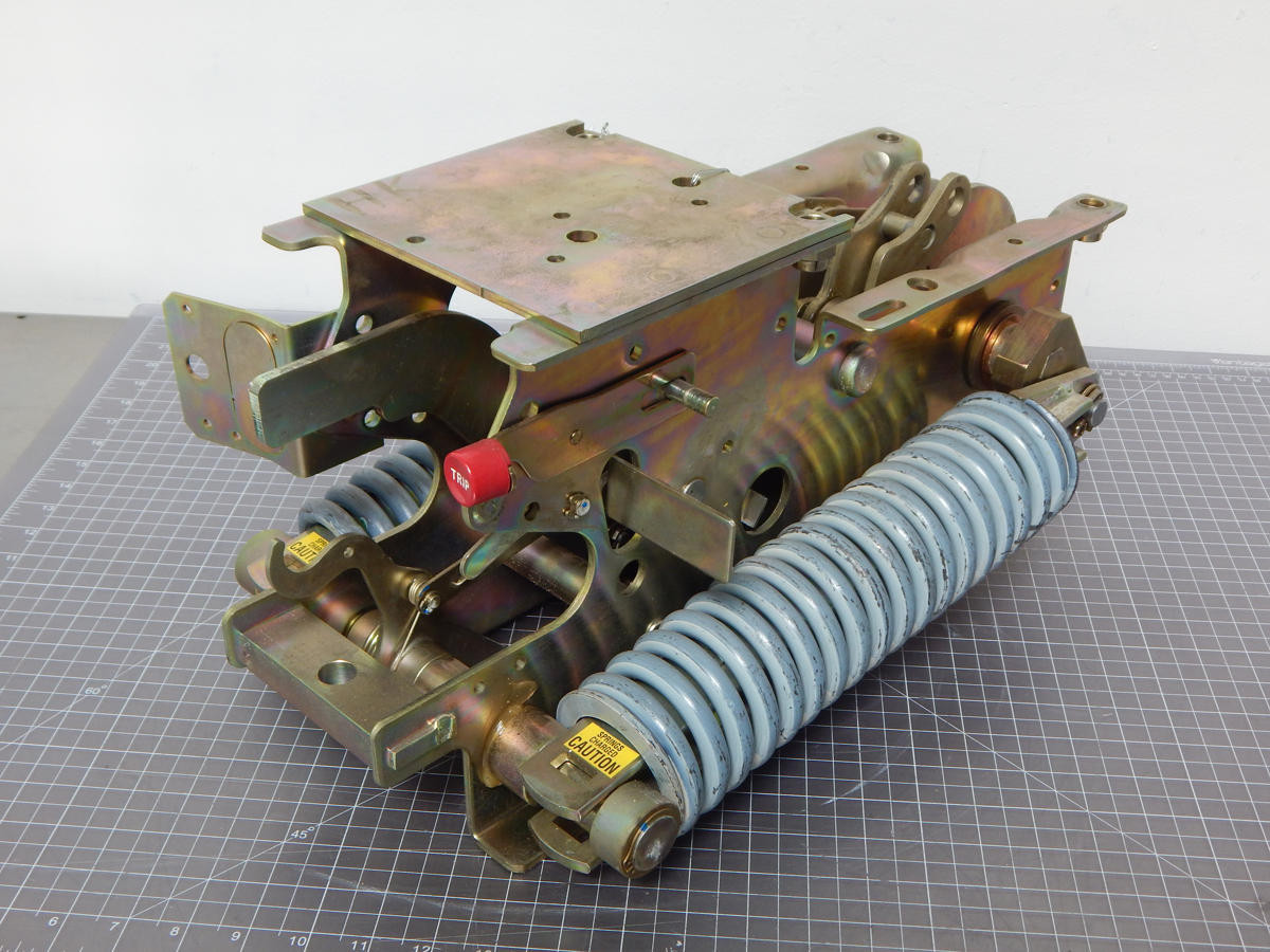 ABB #194111T03, Circuit Breaker Op Mech, Spring-Operating, Mv Vacuum Cb