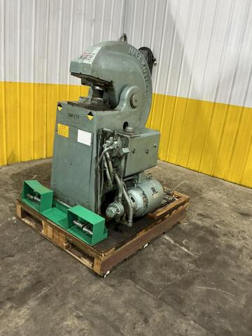500 Ton, Esco #Mark-150, cable swaging press, 6.5" cylinder diameter, 8" jaw opening, 3" jaw stroke, 43" die