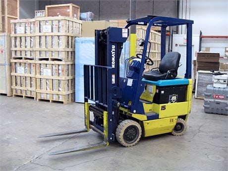 3,000 LB Komatsu #FB15, electric forklift, 48 V., 2-stage mast, 120" mast height, side shifter, 42" forks