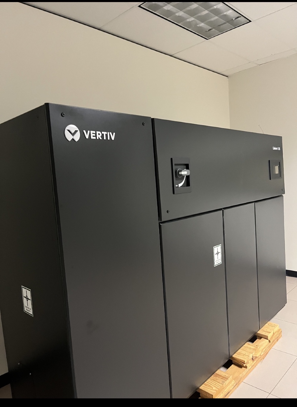 Vertiv Liebert #DS077AUA100865A, CRAC w/ Matching Condenser, Unused, 2022