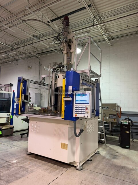 297 Ton, 12.13 oz., Battenfeld #VM-270/750V-R-1755, Vertical Hydraulic Injection Molder, rotary table, Unilog