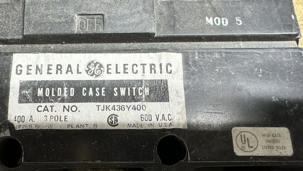 General Electric Molded Case Switch, 3-Pole, 400A, 600VAC, Non-Auto, No Overcurrent Protection, TJK Frame