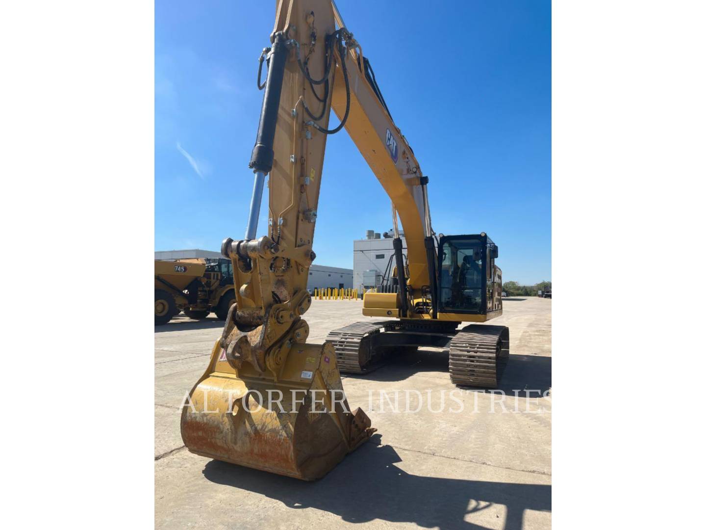 Caterpillar 330-07, 2162 hours, S/N: WCH10697, 2021