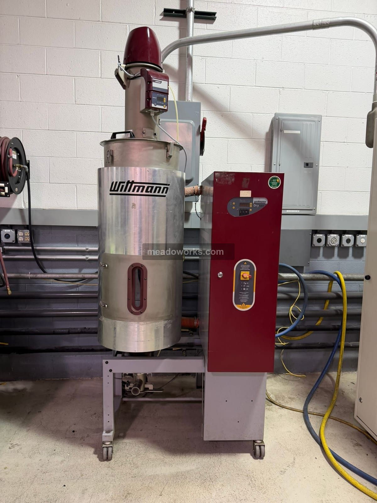 Wittmann #Drymax-D60-150-M, Desiccant Dryer w/DPS, drying hopper & Feedmax loader, 480 V., 2010