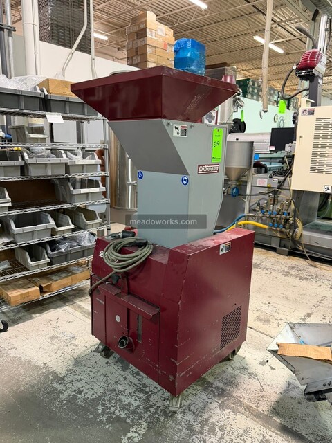 Wittmann, Granulator, 3 HP, 260 RPM rotor, CMB control station, on casters, 230 V., 3 Ph., 2008