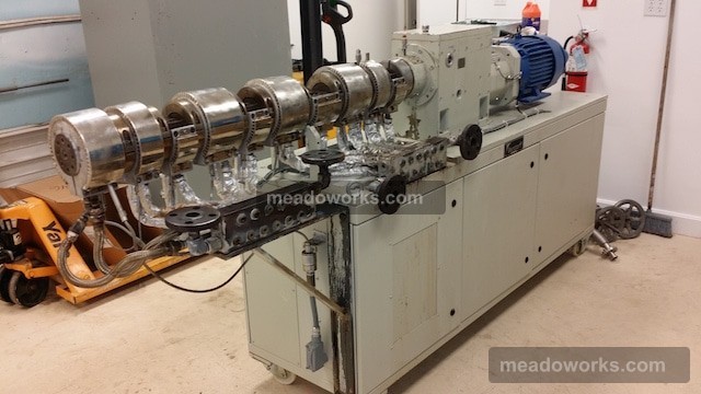 0.98" Berstorff #ZE-25Rx44D, co-rotating twin screw extruder, 44:1 L/D, Flender gearbox, 10 HP, vacuum