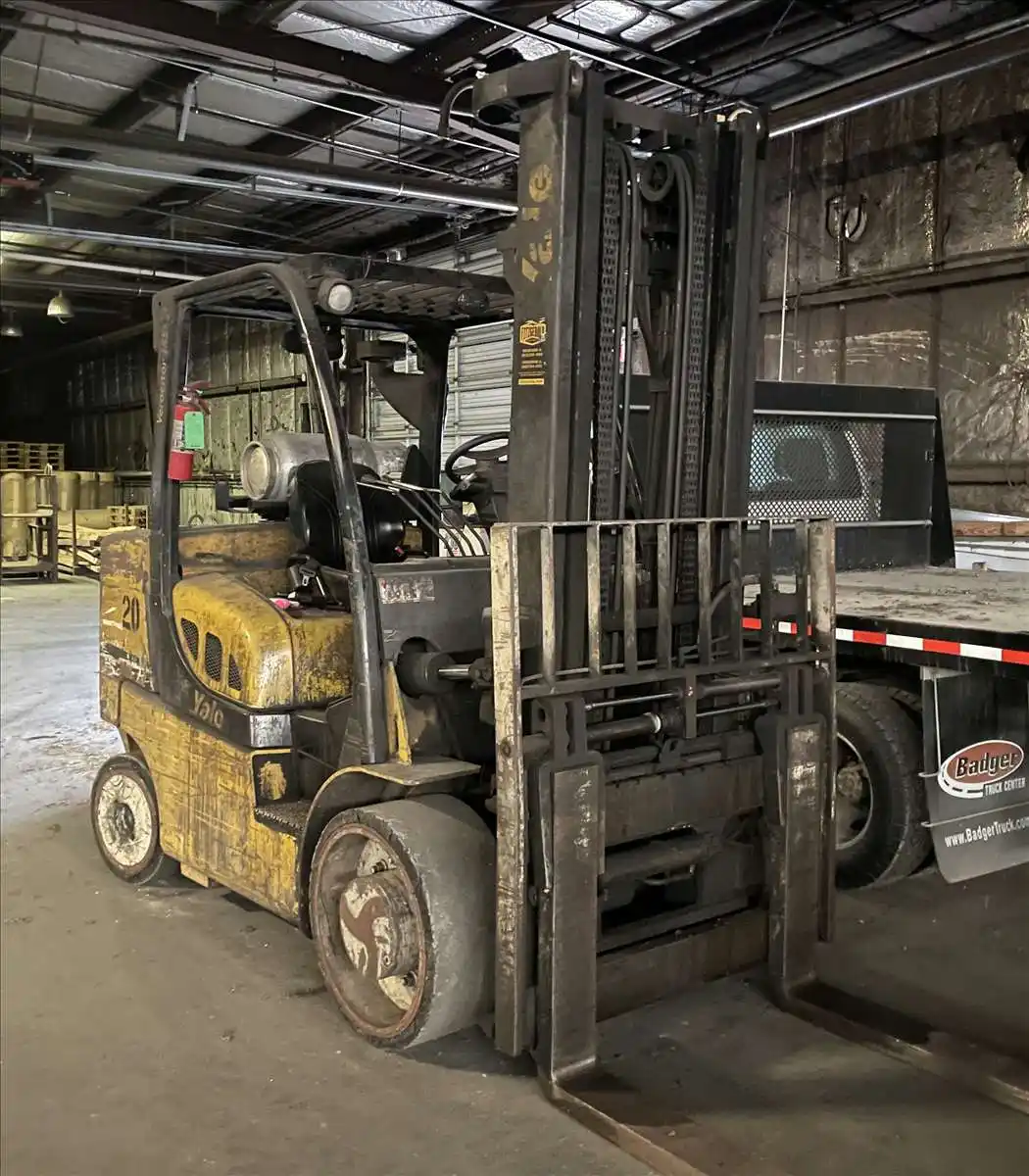 15500 lb. Yale #GLC155VXNGBV107, LPG forklift, 107" lift height, 72" fork length, 2012