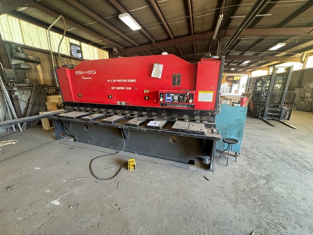 1/2" x 13' Amada #ESH-4013, Hydraulic Shear, 40 HP, NC backgauge, front squaring arm, hydraulic holddowns