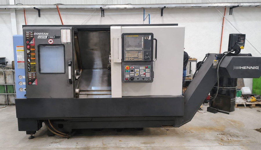Daewoo Doosan #Lynx-2100LYB, CNC lathe, 4-Axis, Fanuc Control, 23.6" swing, 20.1" cc, 8" chuck, 2.6" bar, 2018
